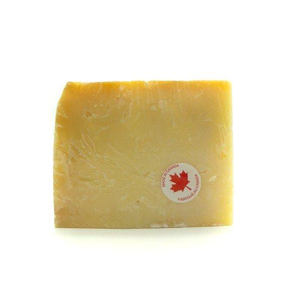 Cows Creamery Cheddar Cheese - Avonlea - Clothbound